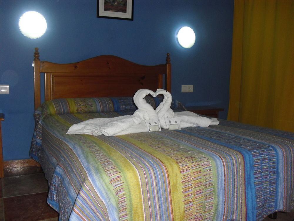 Virgen Del Rocio II Hotel Торемолинос Екстериор снимка