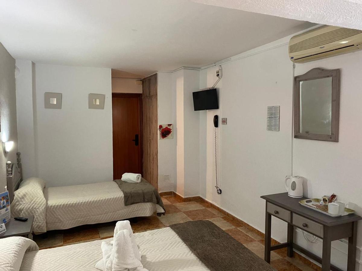 Virgen Del Rocio II Hotel Торемолинос Екстериор снимка
