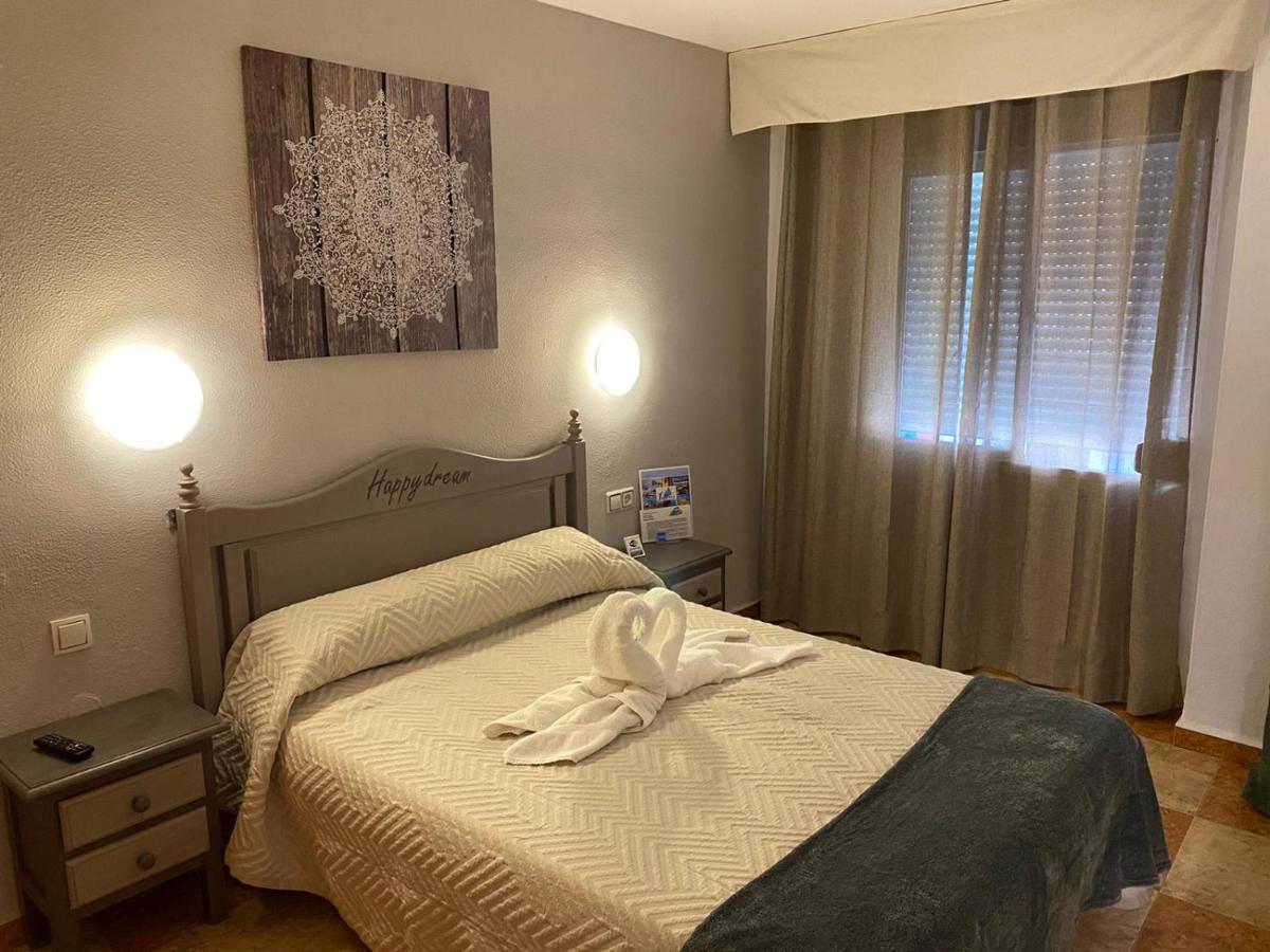Virgen Del Rocio II Hotel Торемолинос Екстериор снимка