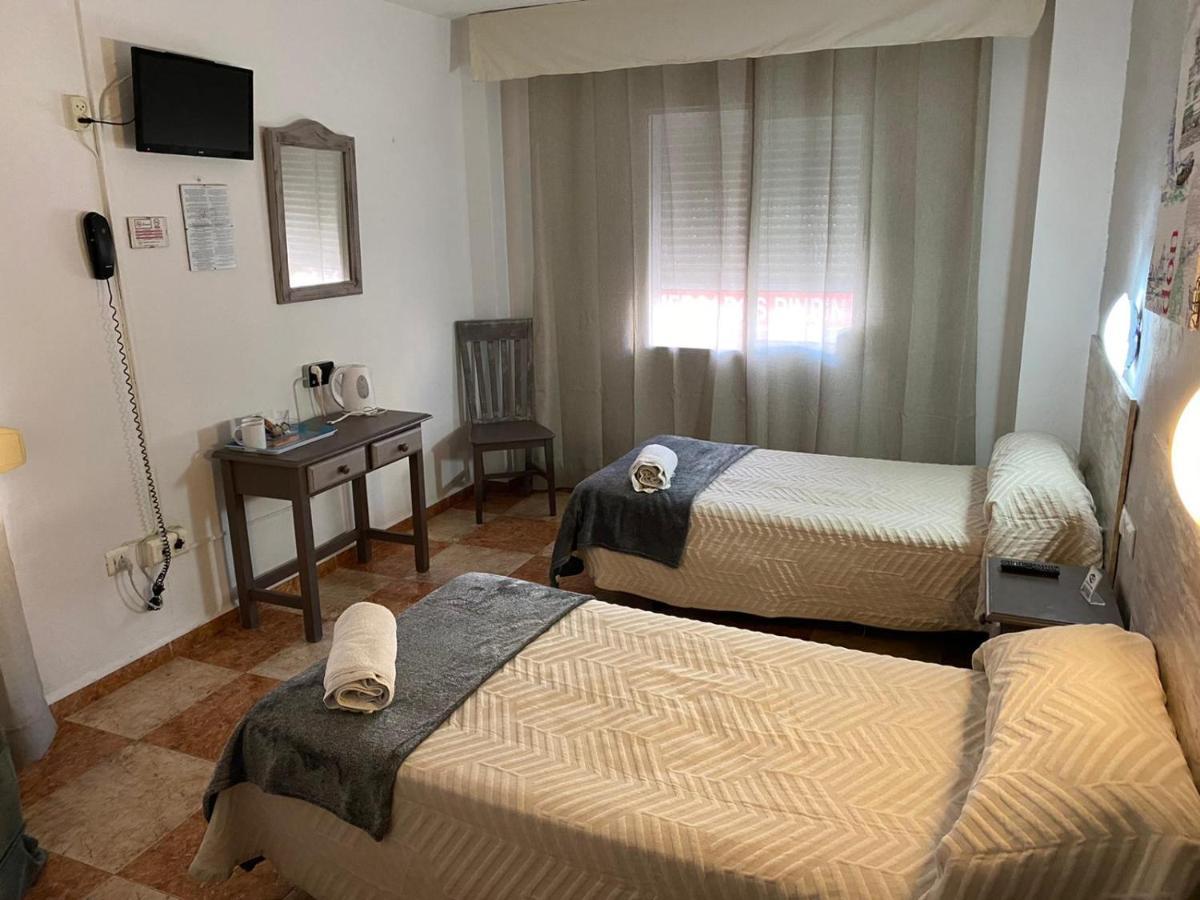 Virgen Del Rocio II Hotel Торемолинос Екстериор снимка