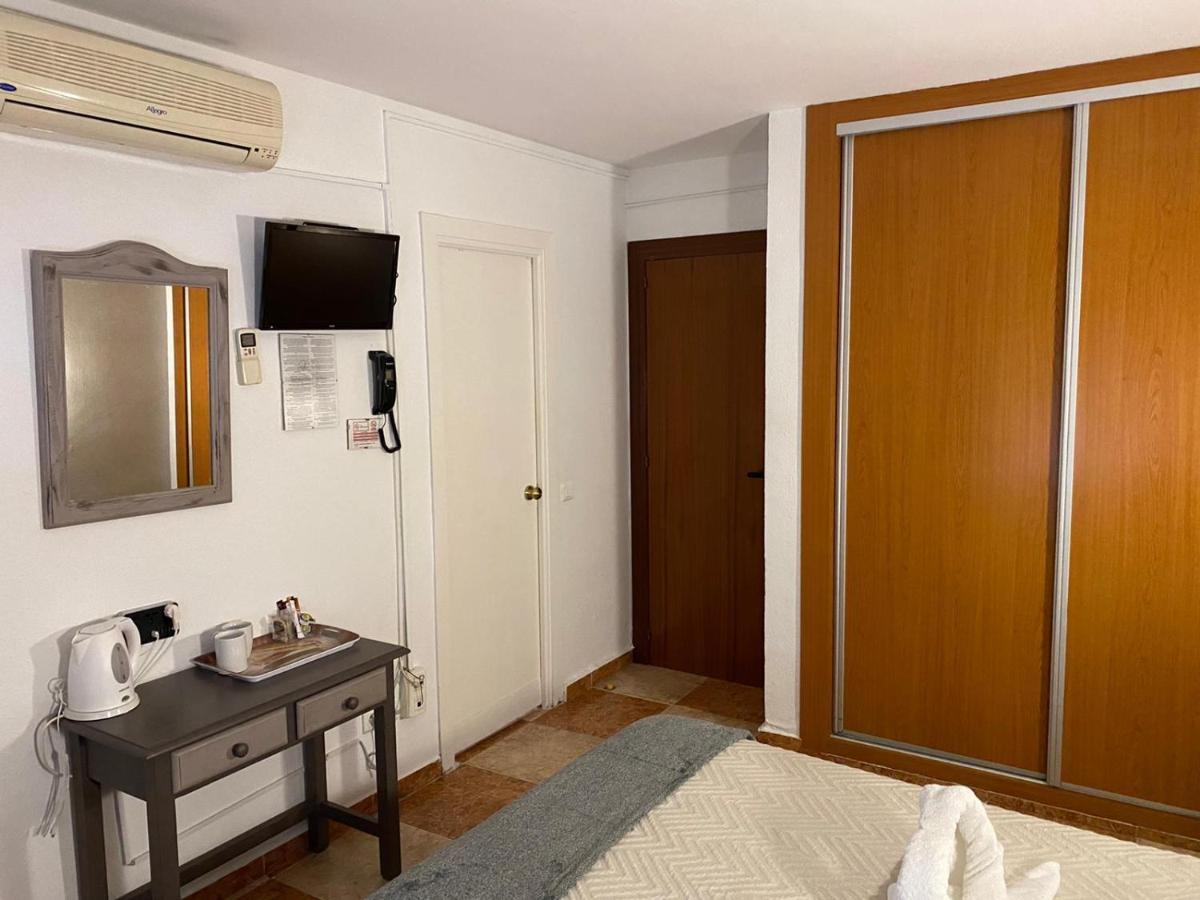 Virgen Del Rocio II Hotel Торемолинос Екстериор снимка